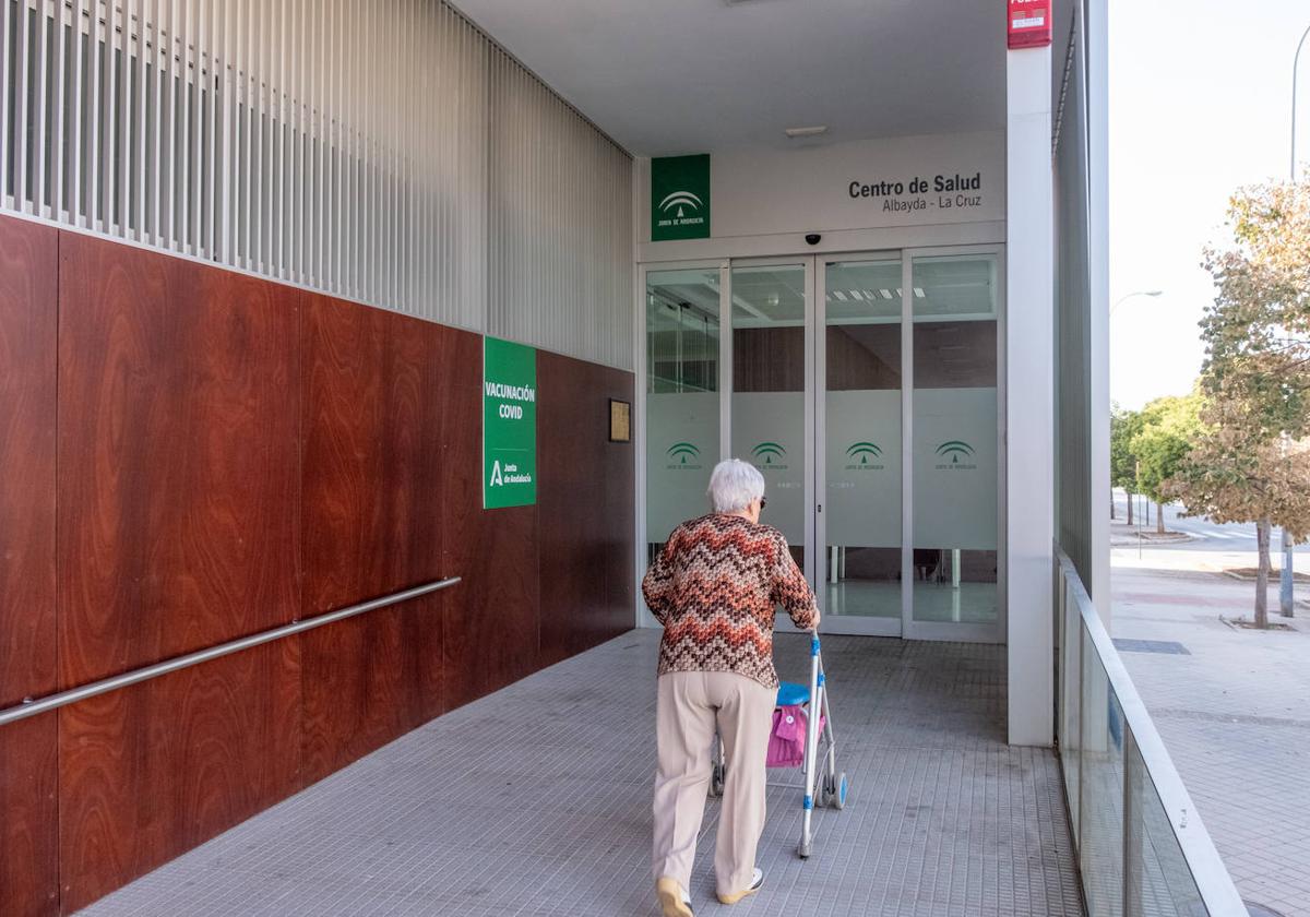 La falta de médicos deja los centros de salud sin cita disponible o con esperas de semanas Ideal La falta de médicos deja los centros de salud sin cita disponible o con esperas de semanas Ideal
